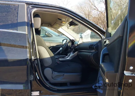 2024 Mitsubishi Eclipse Cross Le S-Awc z USA, uszkodzony, nr VIN JA4ATVAAXRZ010697